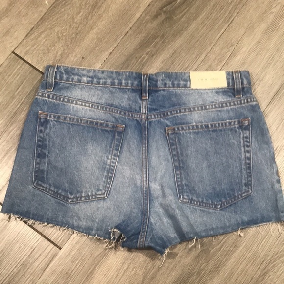 IRO NEW Gacily Chain Embellish Distress DenimShort - Picture 9 of 9